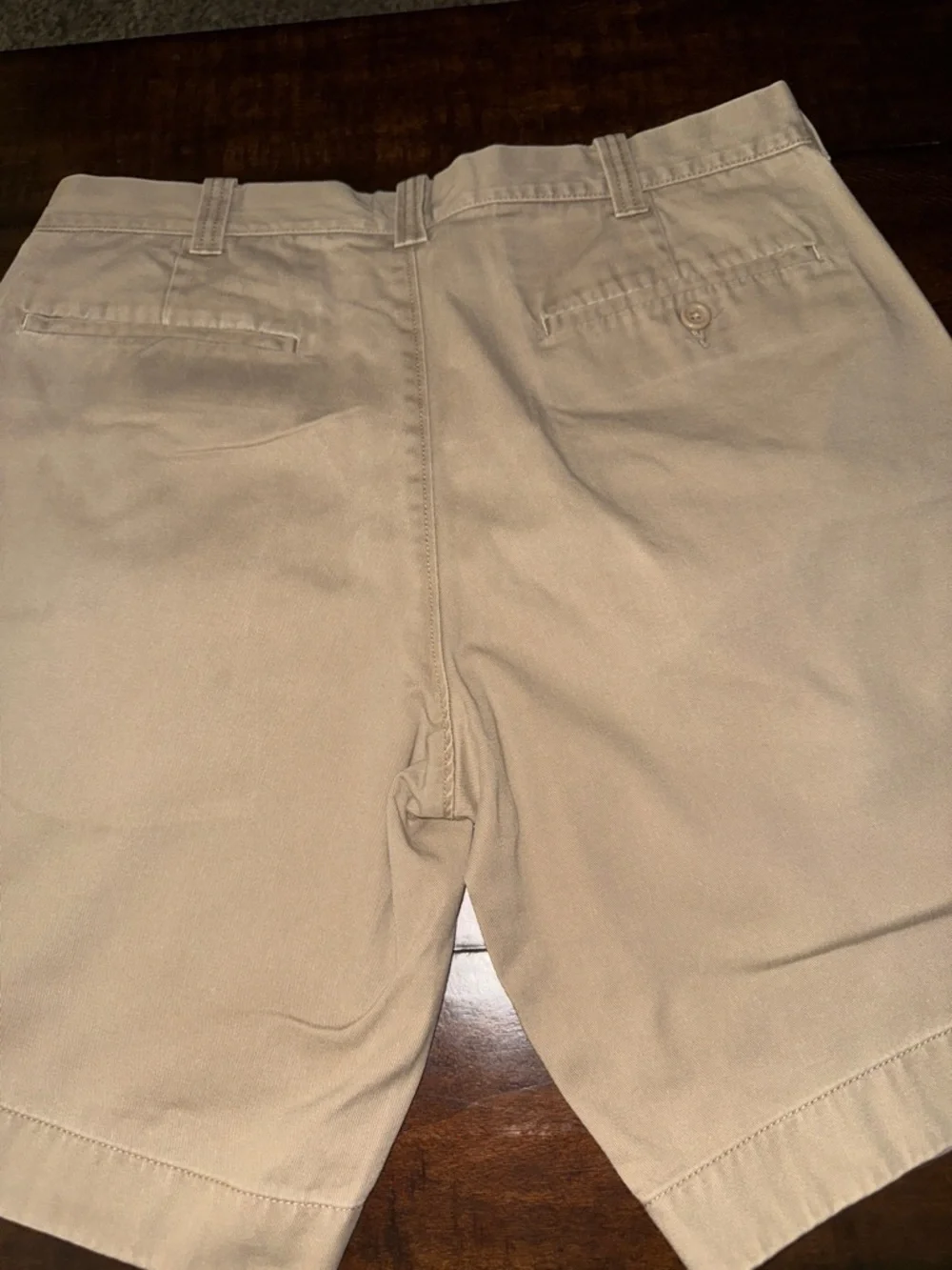 J. Crew Men's Gramercy Flat-Front Chino Shorts in Light Khaki 32w